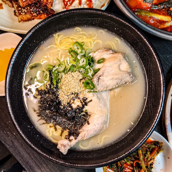 주6일 홀서빙 구합니다. 낮주방보조 구합니다. 공고 썸네일