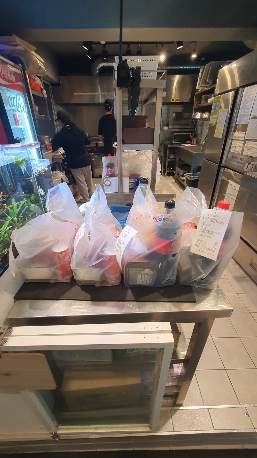 BBQ면목중앙점(배달전문) 접수,포장 알바 구합니다. 공고 썸네일