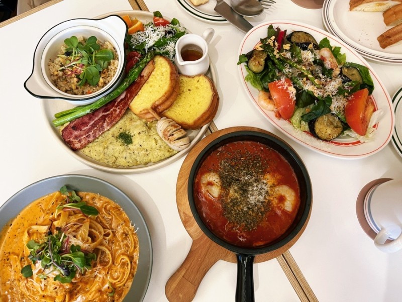 송리단길 브런치카페 르브리에 주방 직원 구합니다 공고 썸네일
