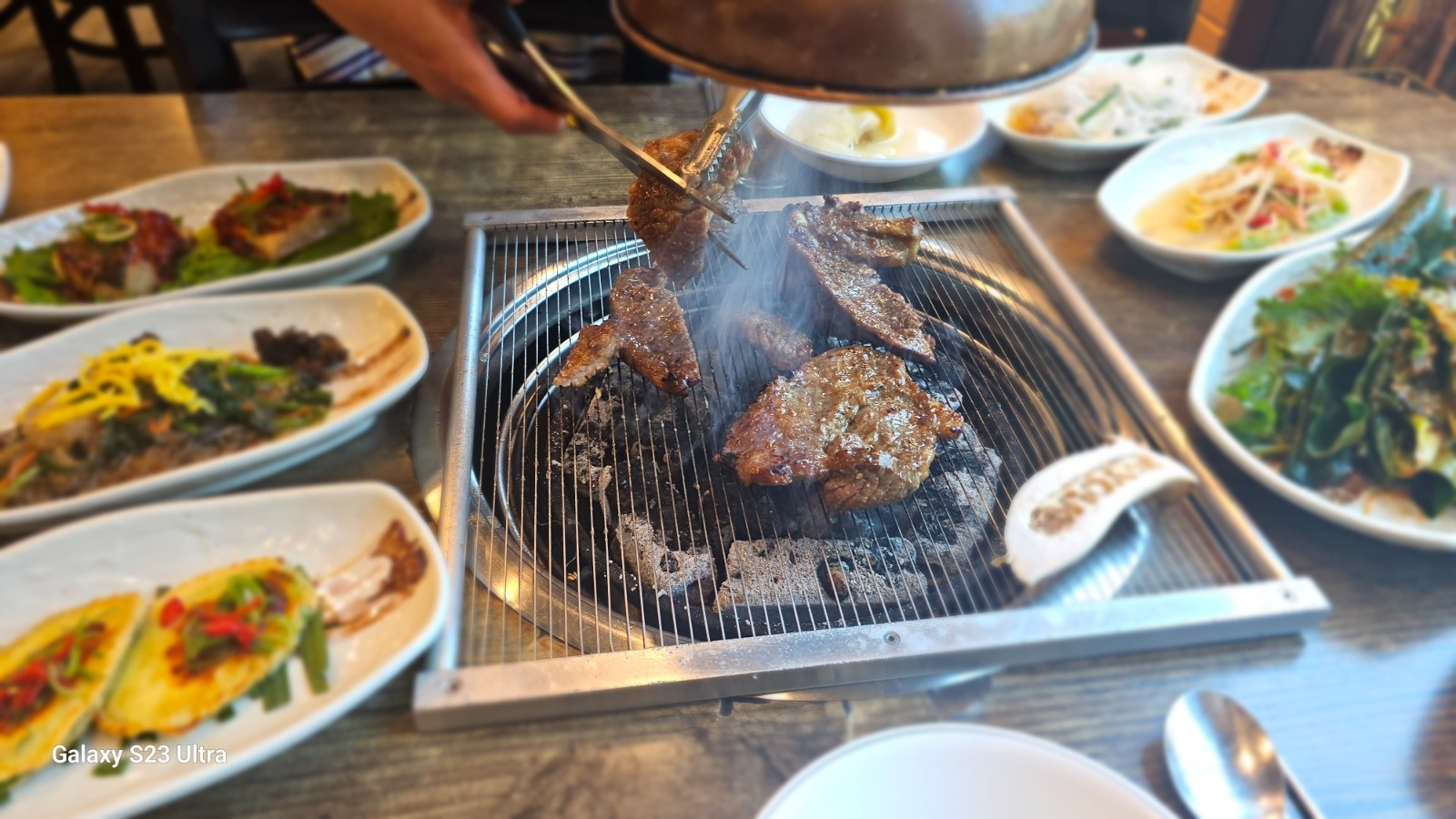 갈비집 써빙경력자 모집합니다. 공고 썸네일