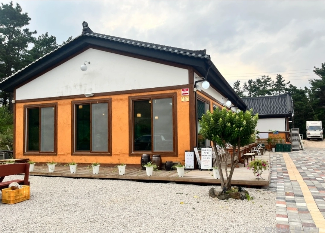 평일/주말 알바 구인합니다 :)