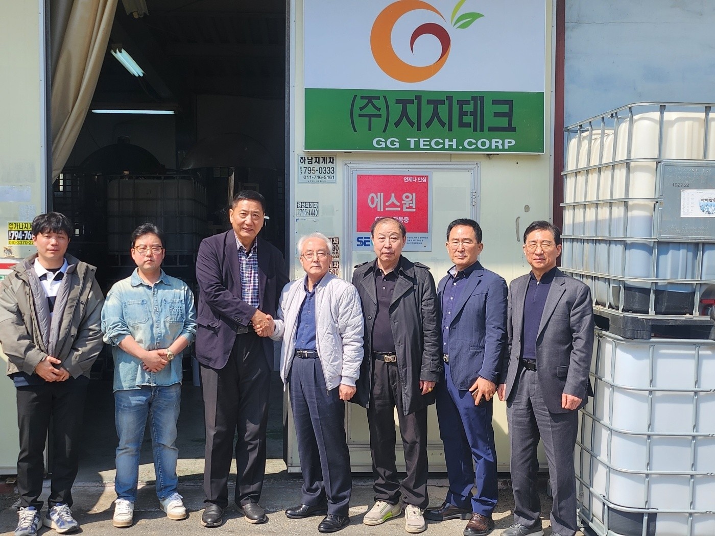 중국과 계약하려고 하는 계약서 설명 및 통역 공고 썸네일