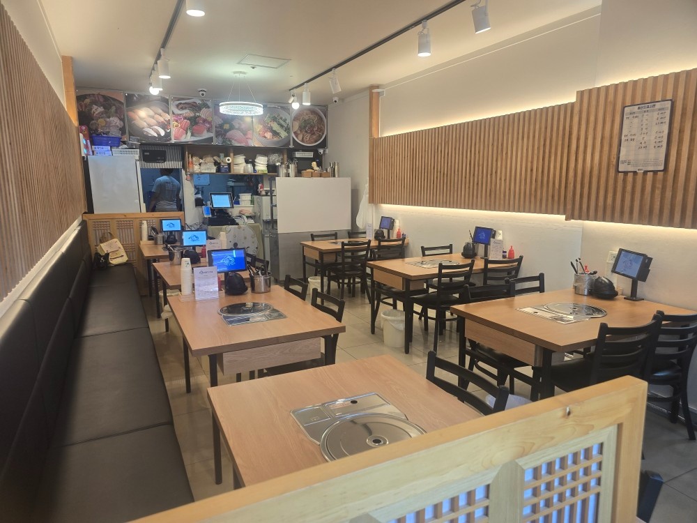 서빙 화수목금(오후4시30분~10시or 10시30분) 공고 썸네일