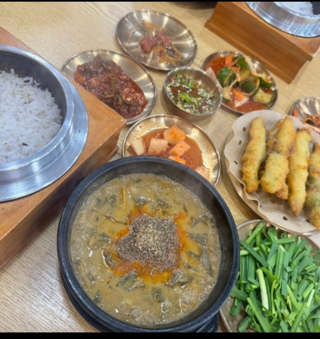 홀서빙 구합니다~! 공고 썸네일