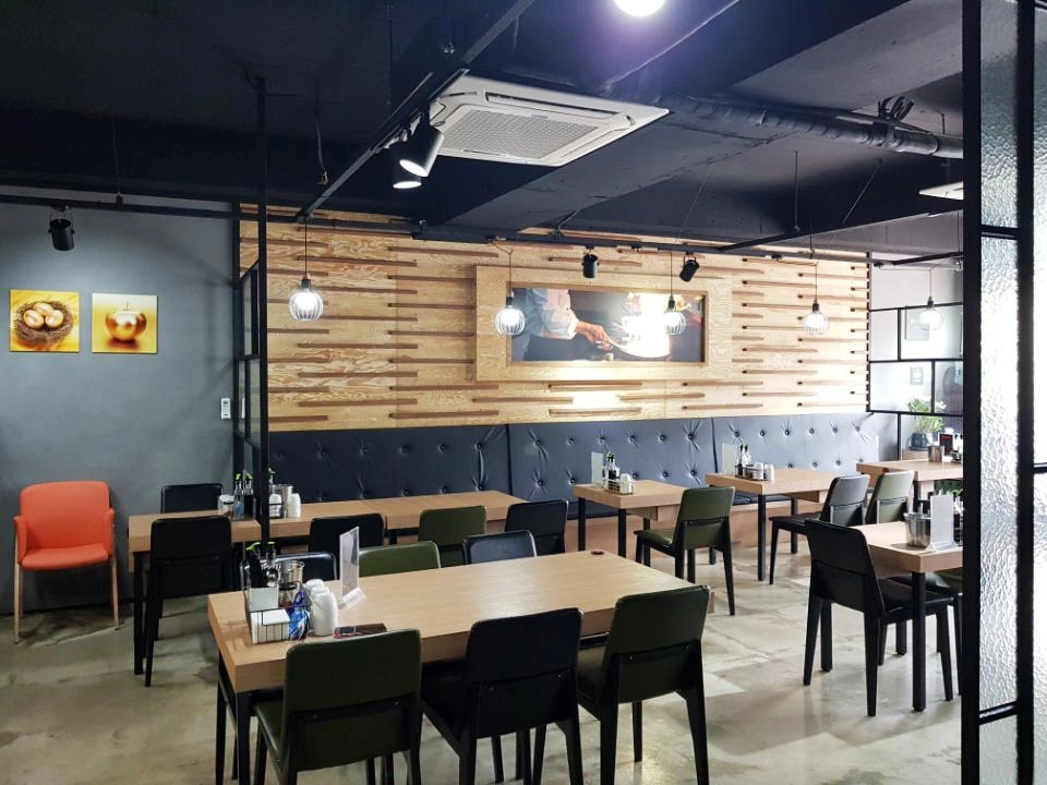 아라동 식당 홀써빙 알바 구합니다