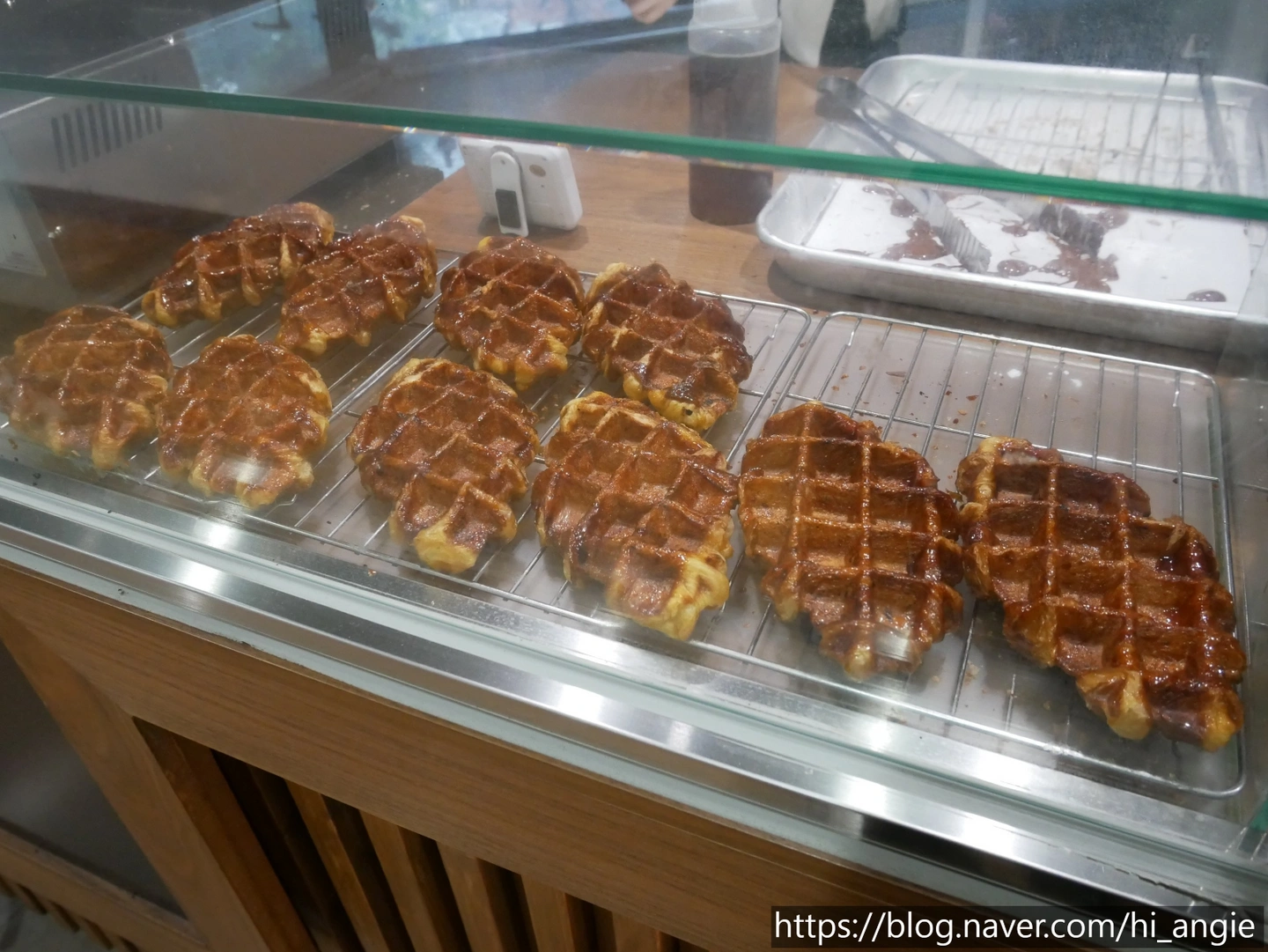 DELIGHT BOX 알바구합니다.