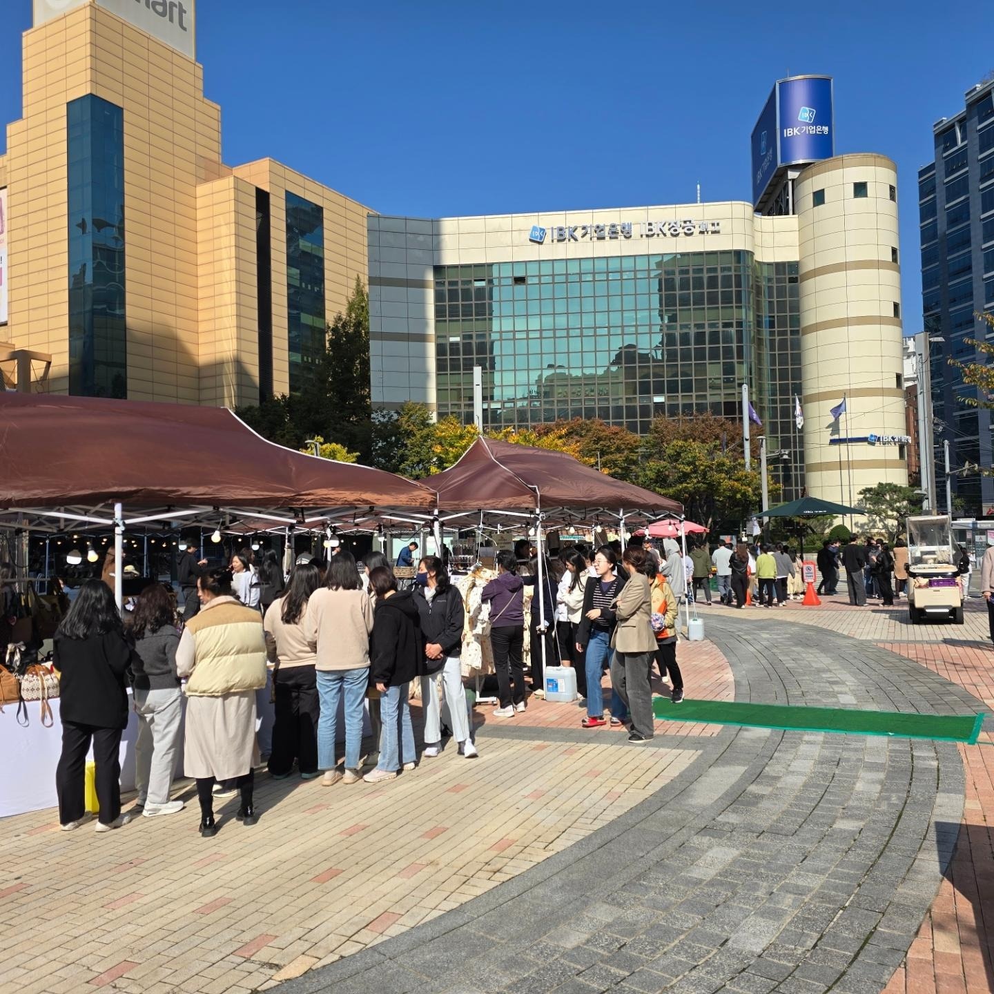 플리마켓 매장판매 및 관리 공고 썸네일