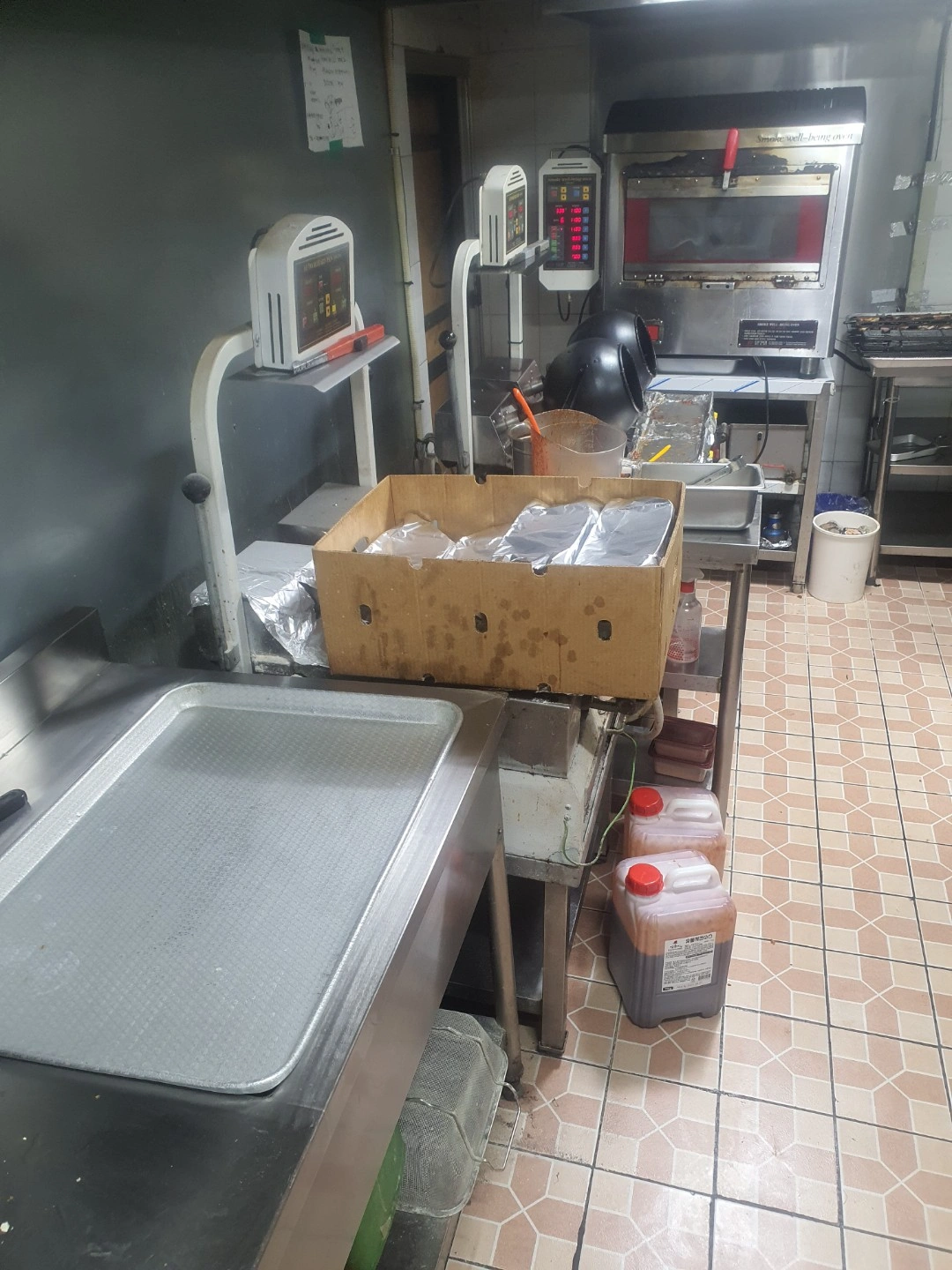 영추이숯불두마리치킨에서 야간주방직원구합니다