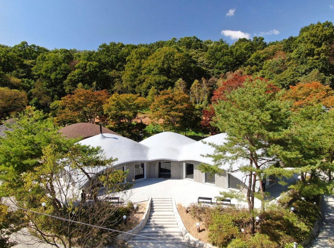 아우트로커피 캐셔 및 손님응대 단기알바 하루 단기알바