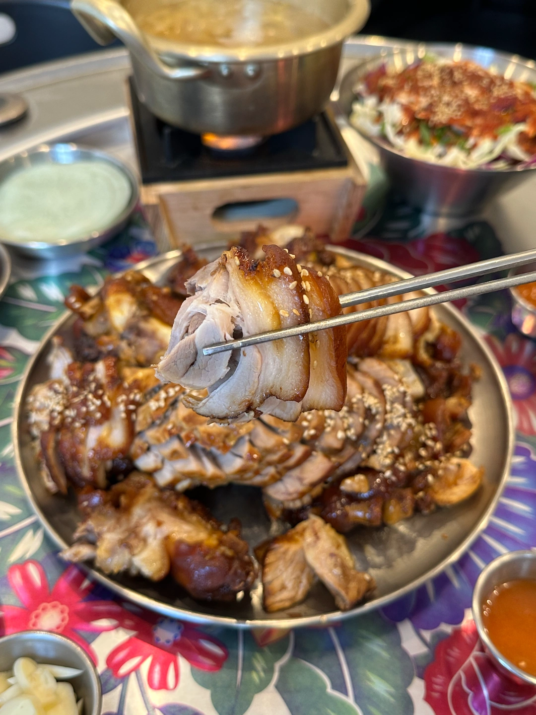 맛집 같이 다니시면서 촬영 도와주실 분 구해요