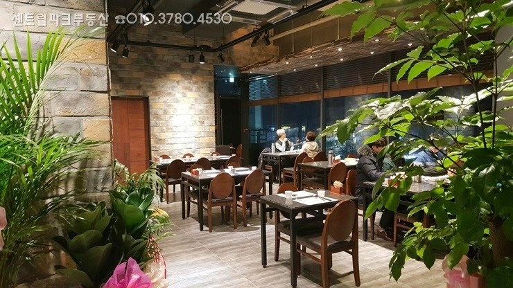 (월~토) 오전 홀 써빙하실분 구합니다 공고 썸네일