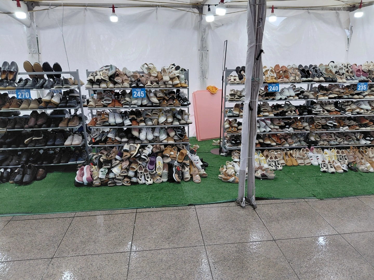 가평휴게소 (춘천방향) 신발판매 매주 2회 알바구합니다