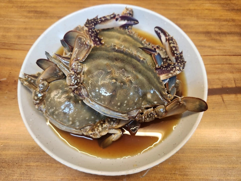 쌍둥이 명품간장게장 (주방보조)반찬하실줄아는분