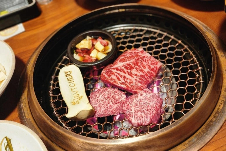 조리사 정직원채용 부처리한우 조례동