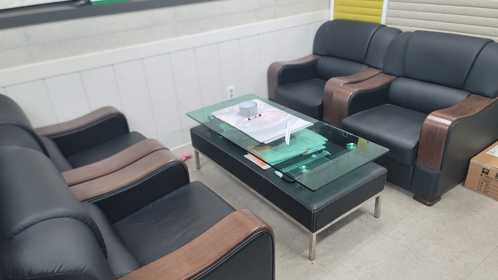 ***사무 경리직원 공고 썸네일