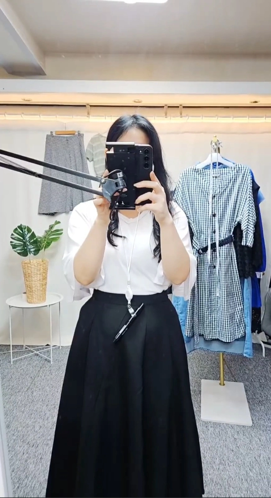 의류판매 라이브 방송 하실 분 구해요