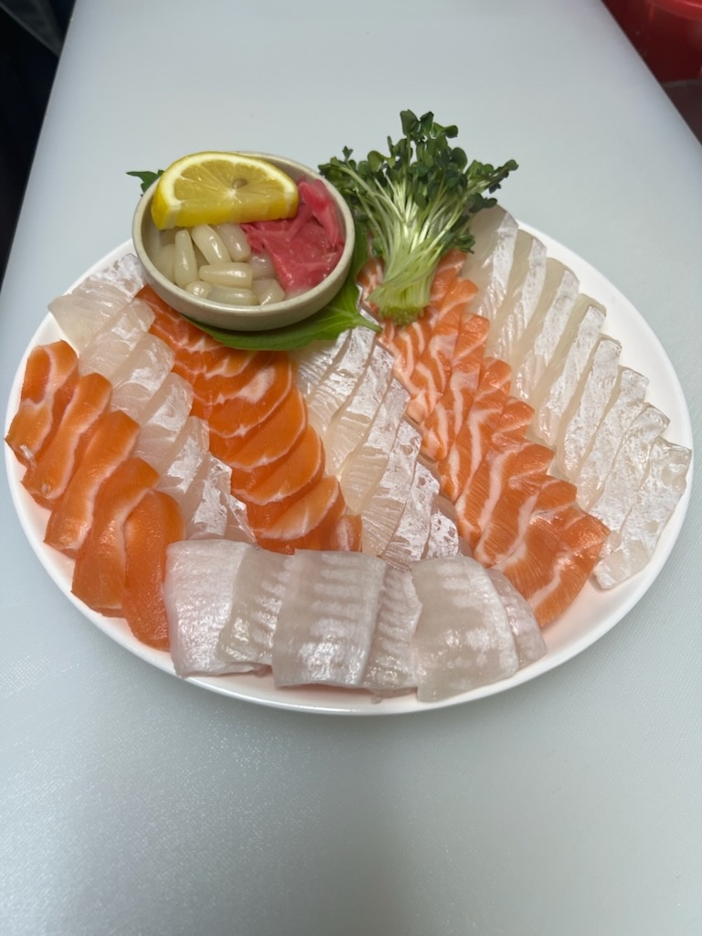 홀서빙(계약직 6개월)350~360만원 공고 썸네일