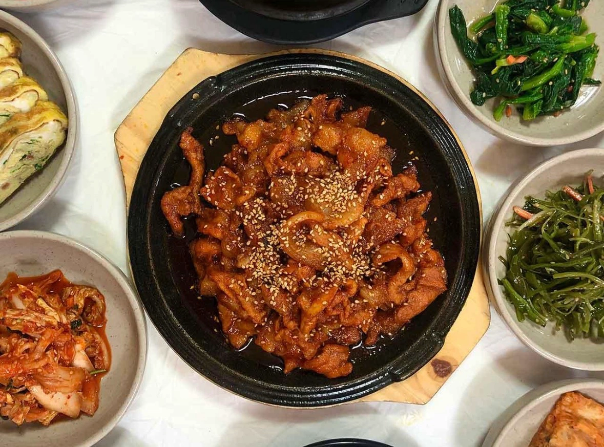 다락가든 서빙알바 구합니다