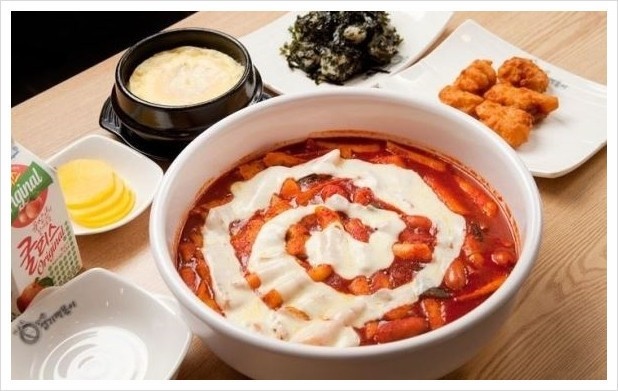 엽기떡볶이 과천중앙점  주방 홀 직원모집! 공고 썸네일