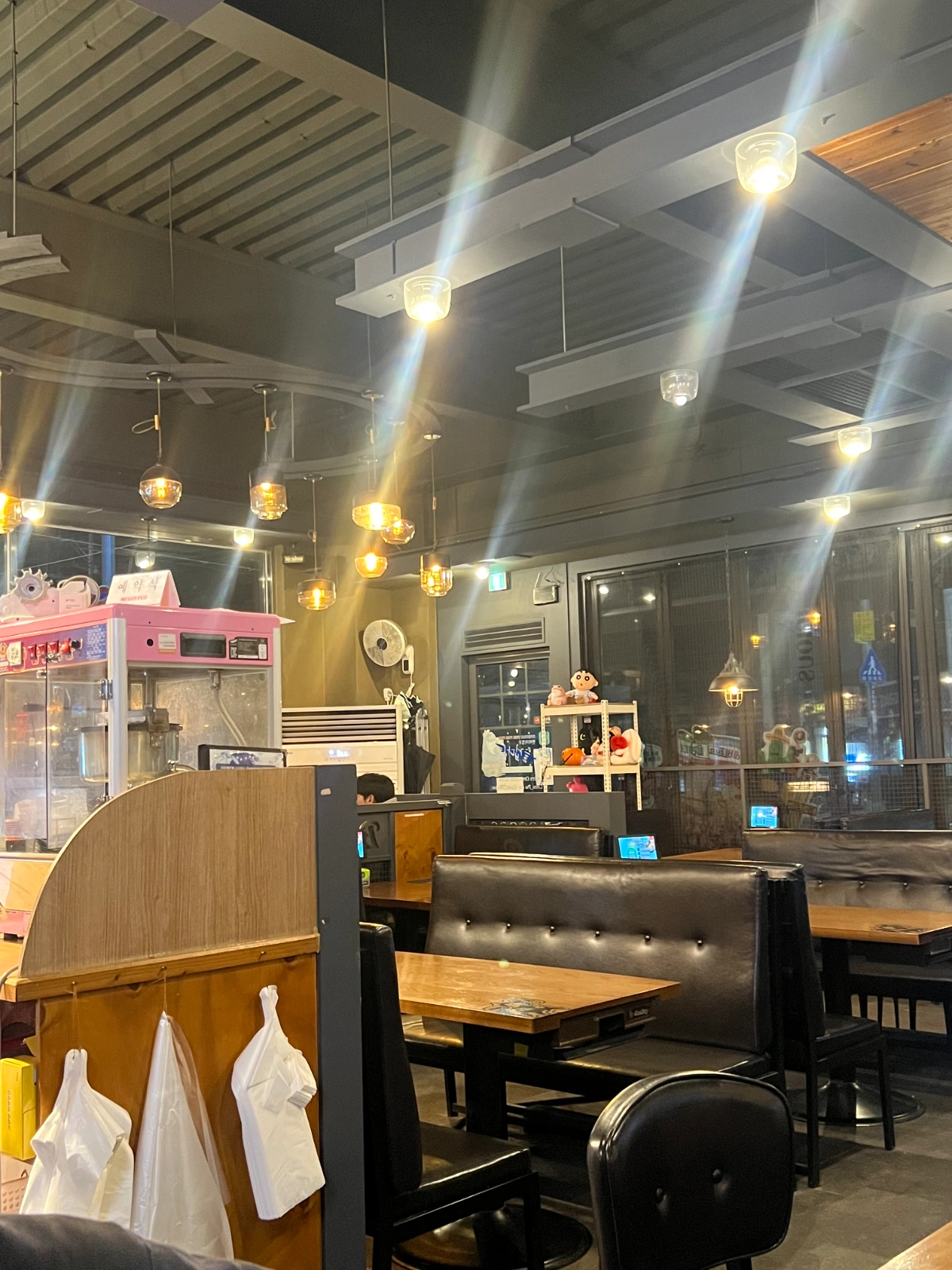 펀비어킹 홀서빙 알바 구합니다