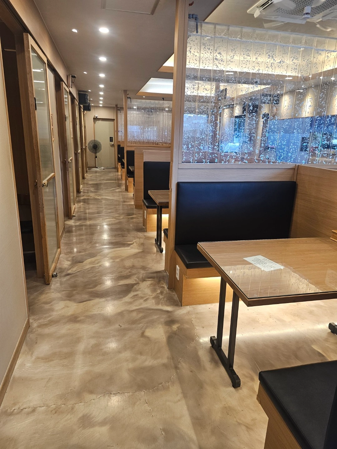 홀서빙구함.(알바가능)