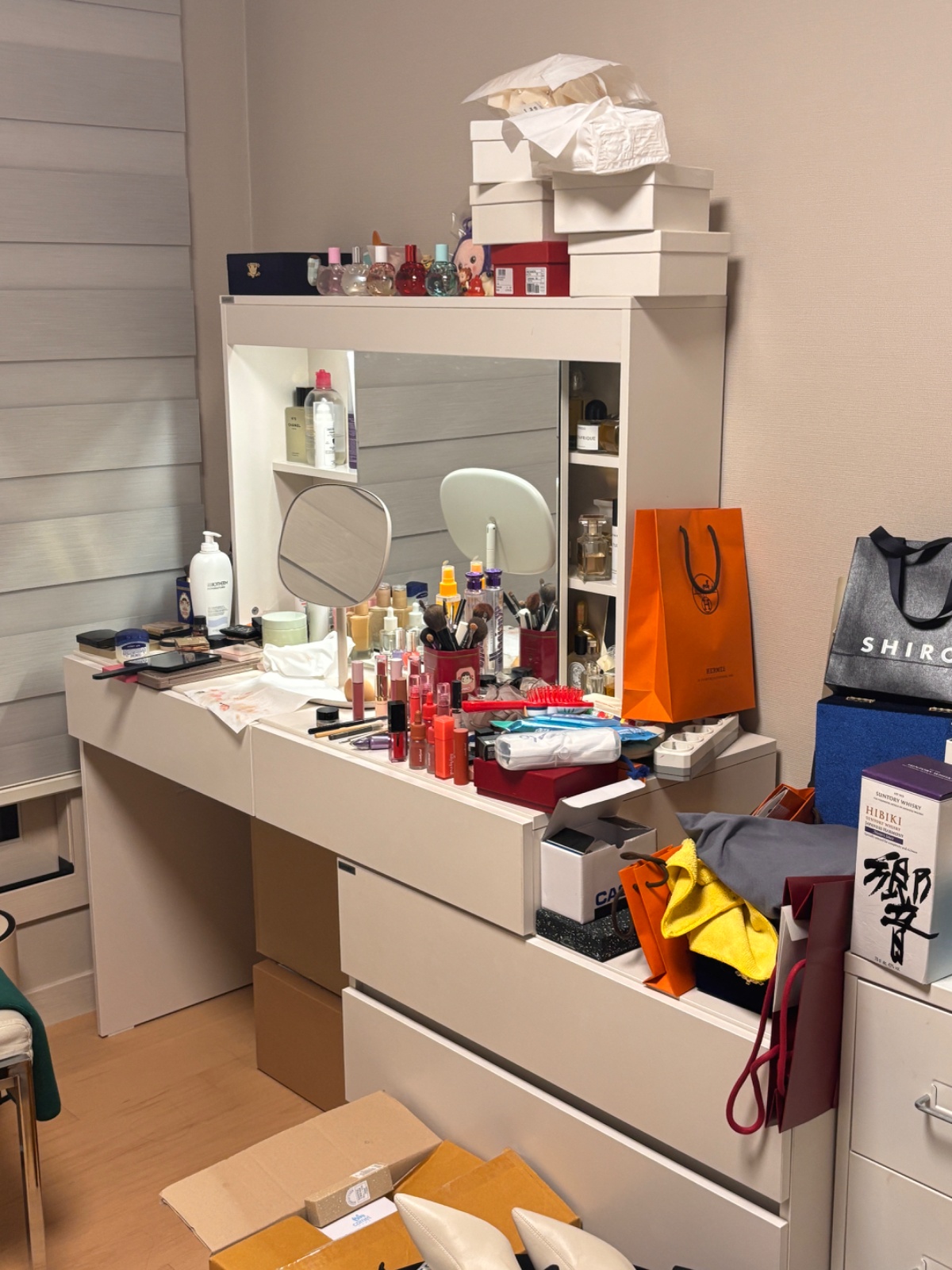 화장대 작은방에서 침실로 옮겨주실 분 공고 썸네일