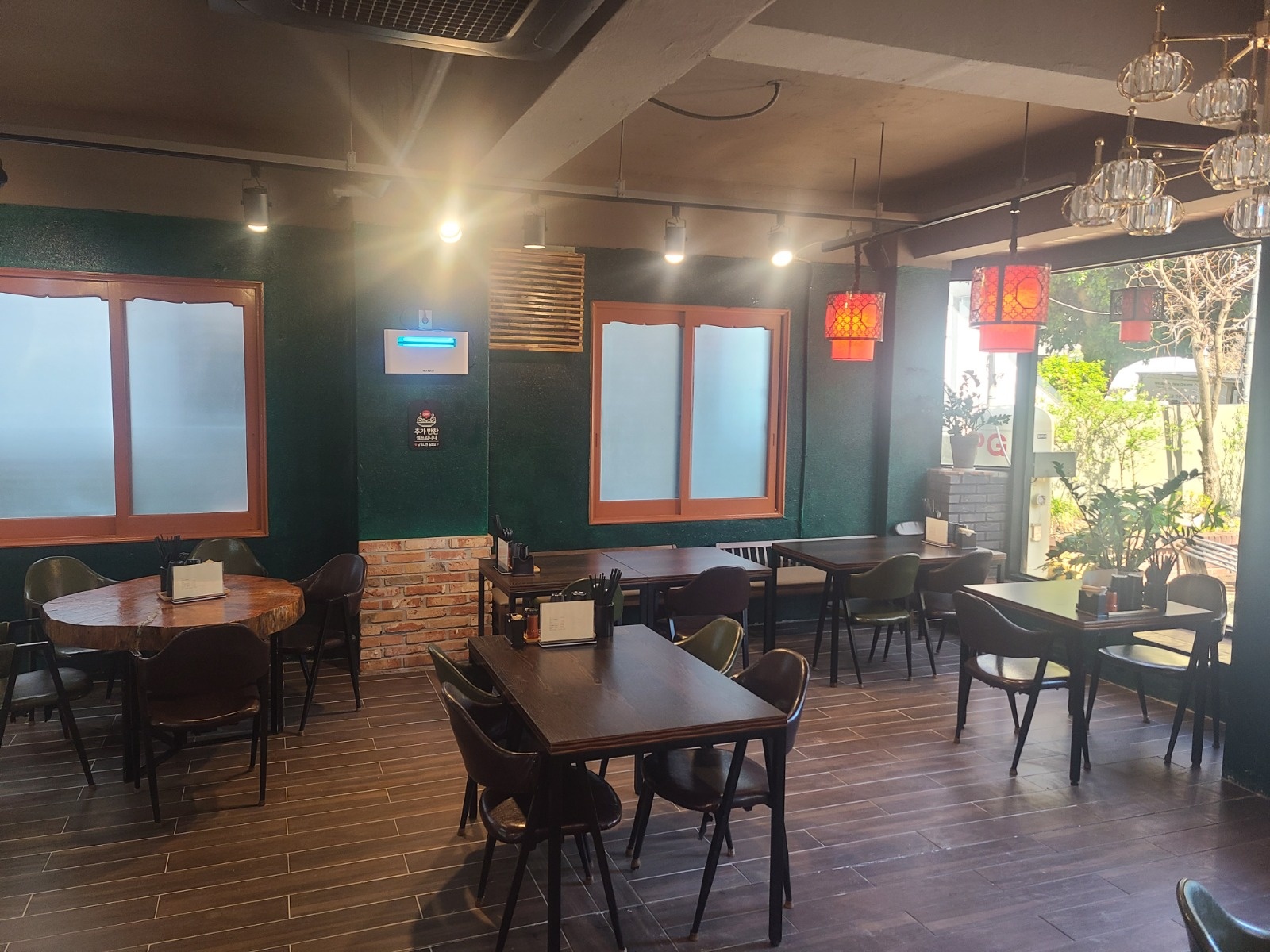 중식당 연에서 홀 저녁 아르바이트분  모집합니다! 공고 썸네일