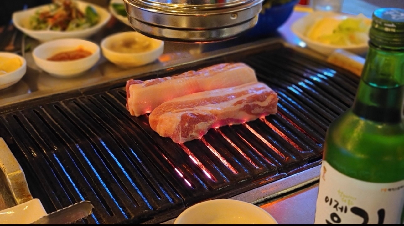 노을연탄구이 천안본점 홀아르바이트 직원 / 불판닦는분 공고 썸네일