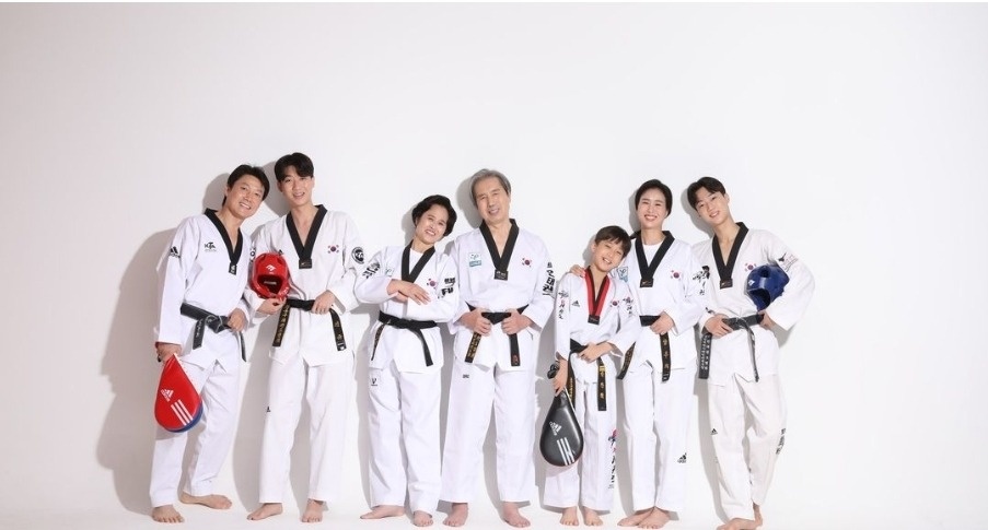 태권도 사범 구함 오후12시30분부터 공고 썸네일