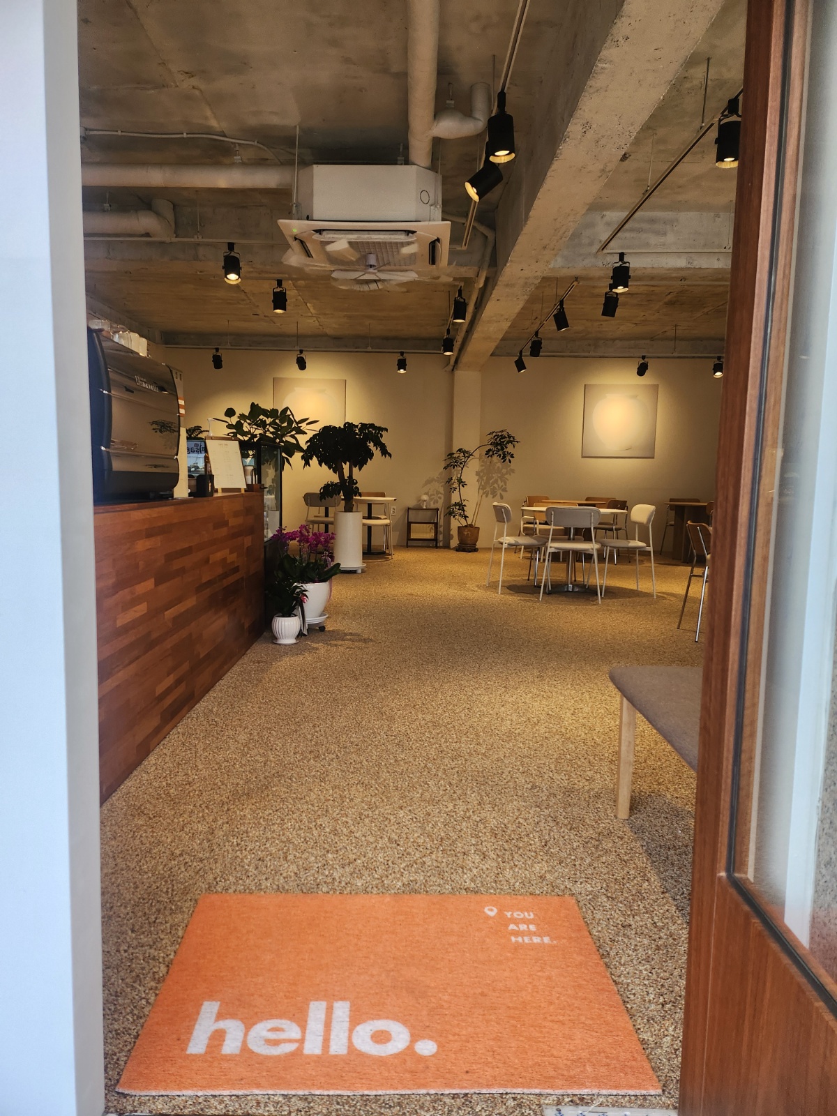 카페 주말알바 구합니다 공고 썸네일