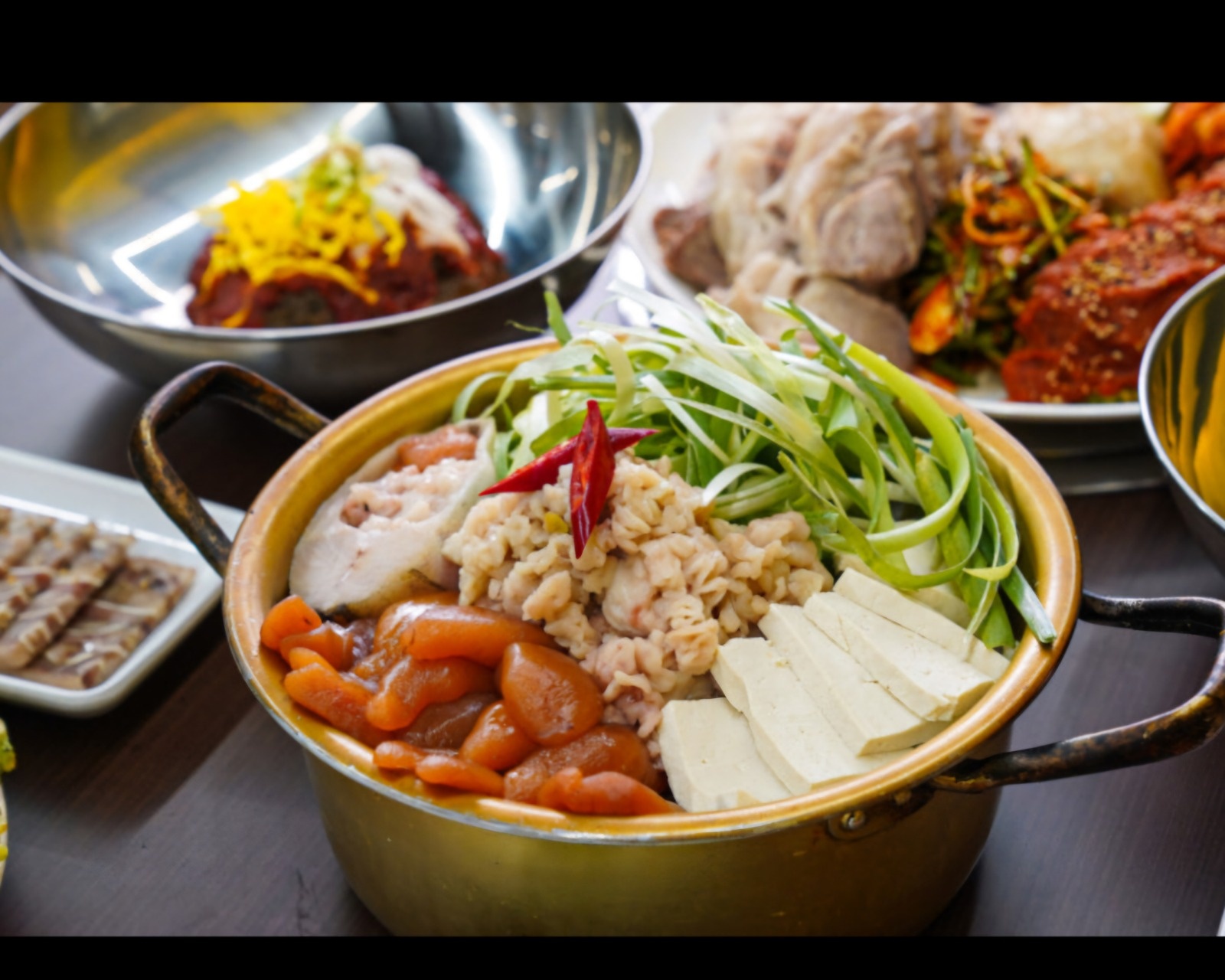 주방조리사및  보조분 구합니다 공고 썸네일