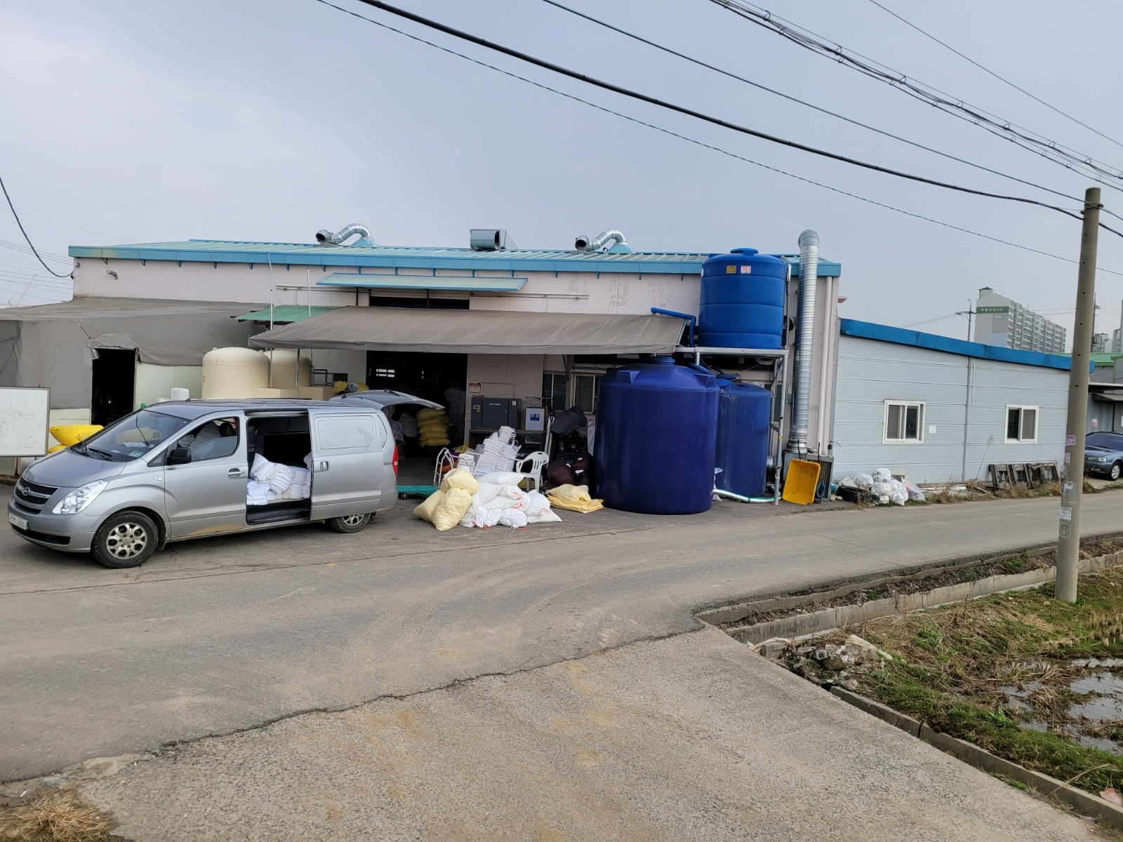 세탁공장 에서 함께 일하실분 모집 공고 썸네일