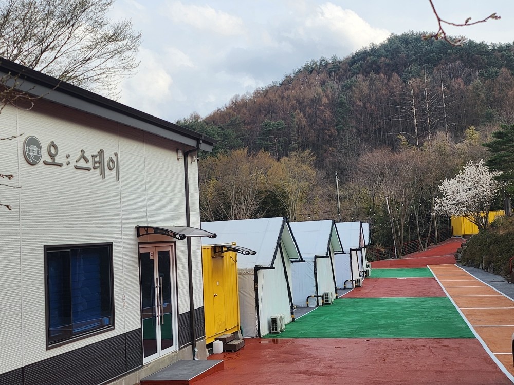 산청오스테이주말 ,오전,오후시간제아르바이트 공고 썸네일