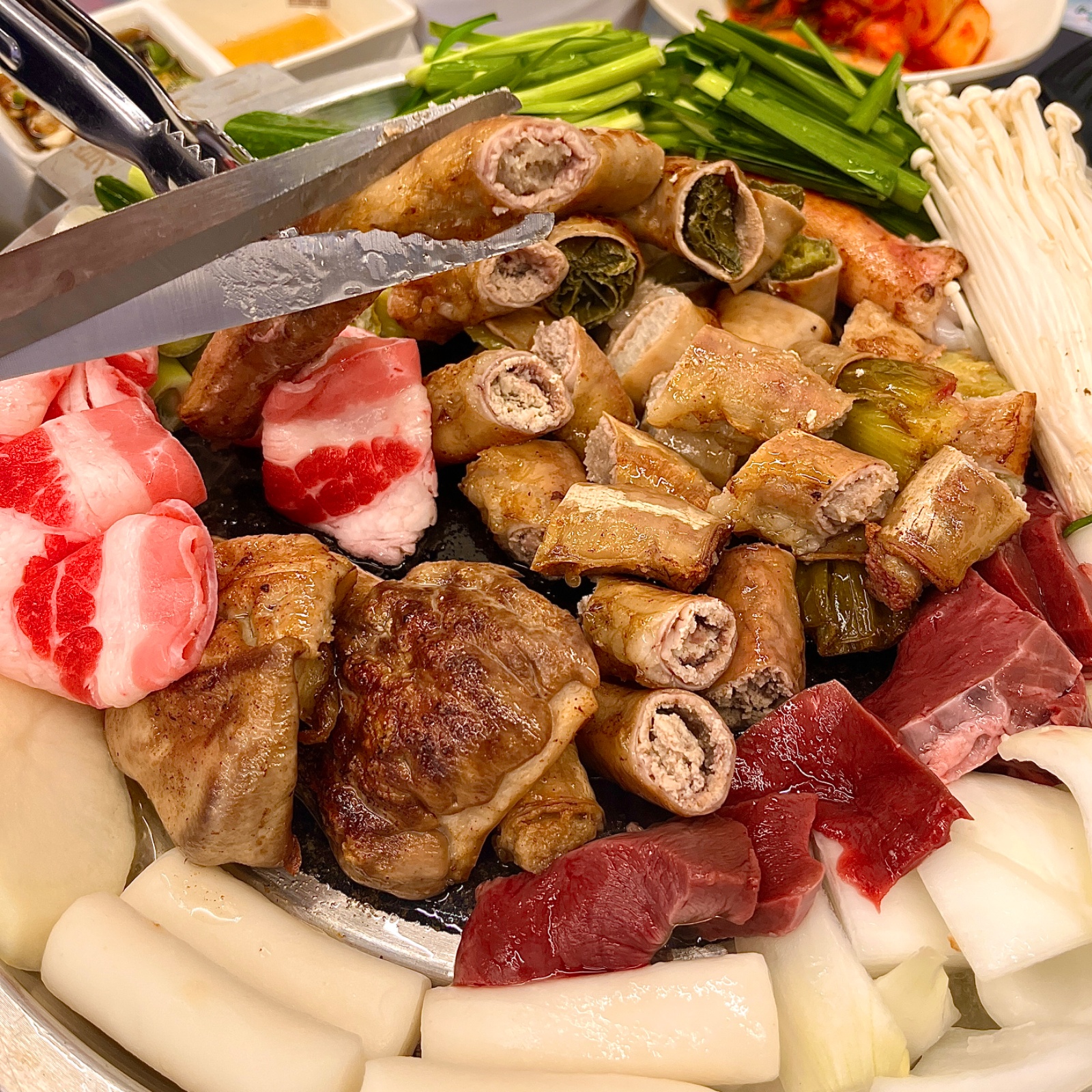 식당 홀서빙 및 굽기알바 구합니다 공고 썸네일