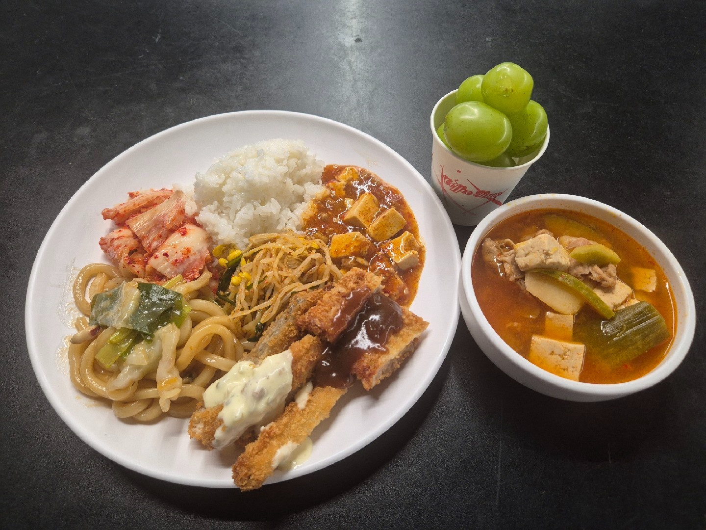 점심부페 홀서빙, 설거지 모셔요 공고 썸네일