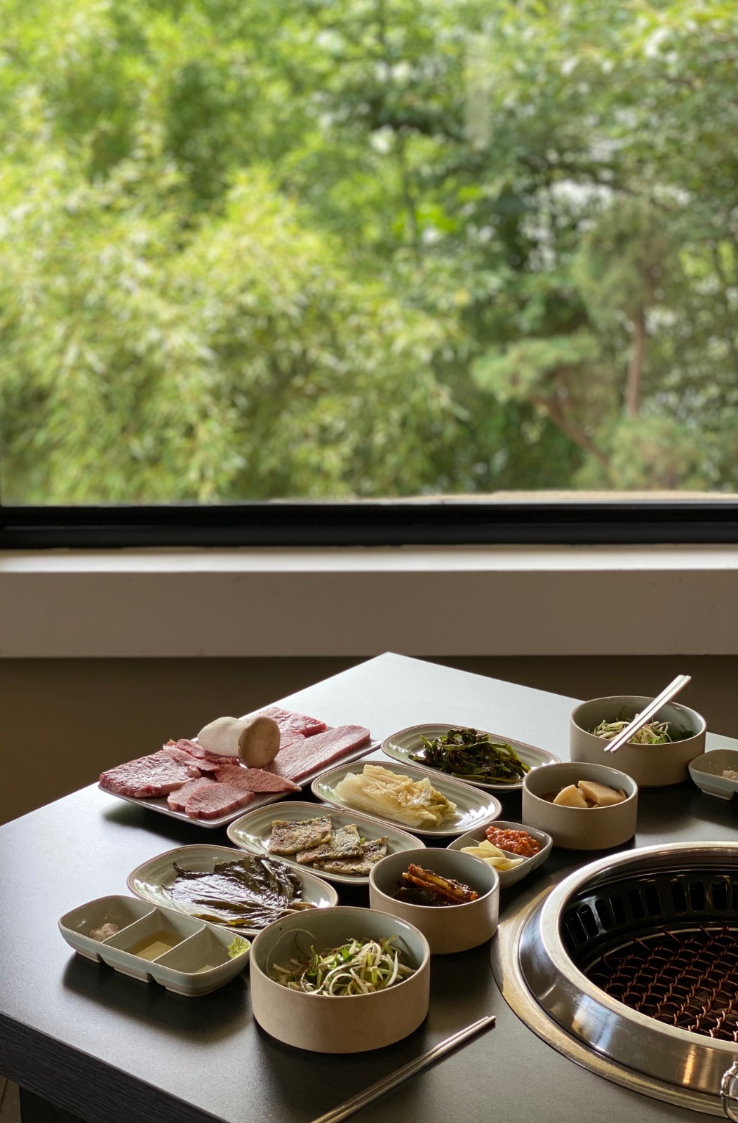 판문동 한우소리 직원 구인(주6일8시간350만원) 공고 썸네일