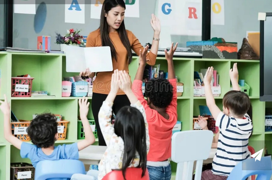 English Teacher (foreigner) 공고 썸네일