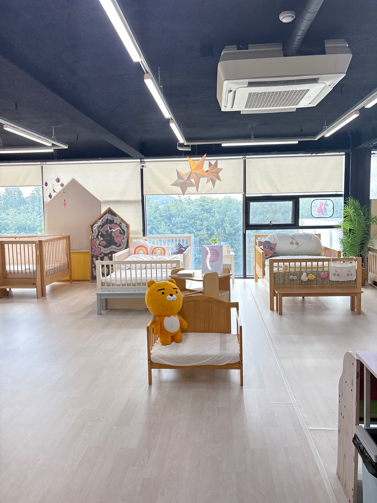 주말 알바 구합니다(공휴일 알바) 공고 썸네일