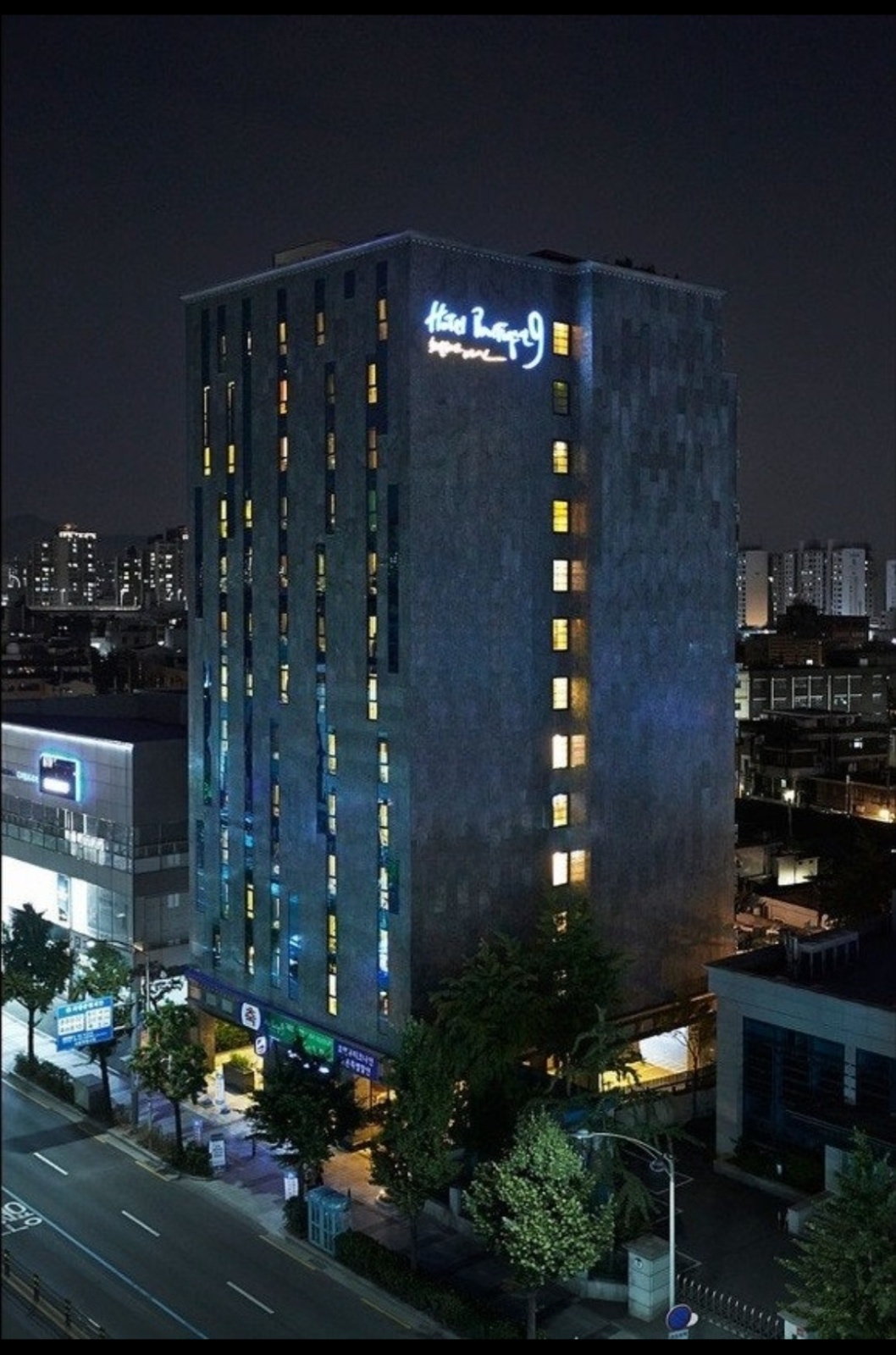 호텔 프론트 사무직원 공고 썸네일