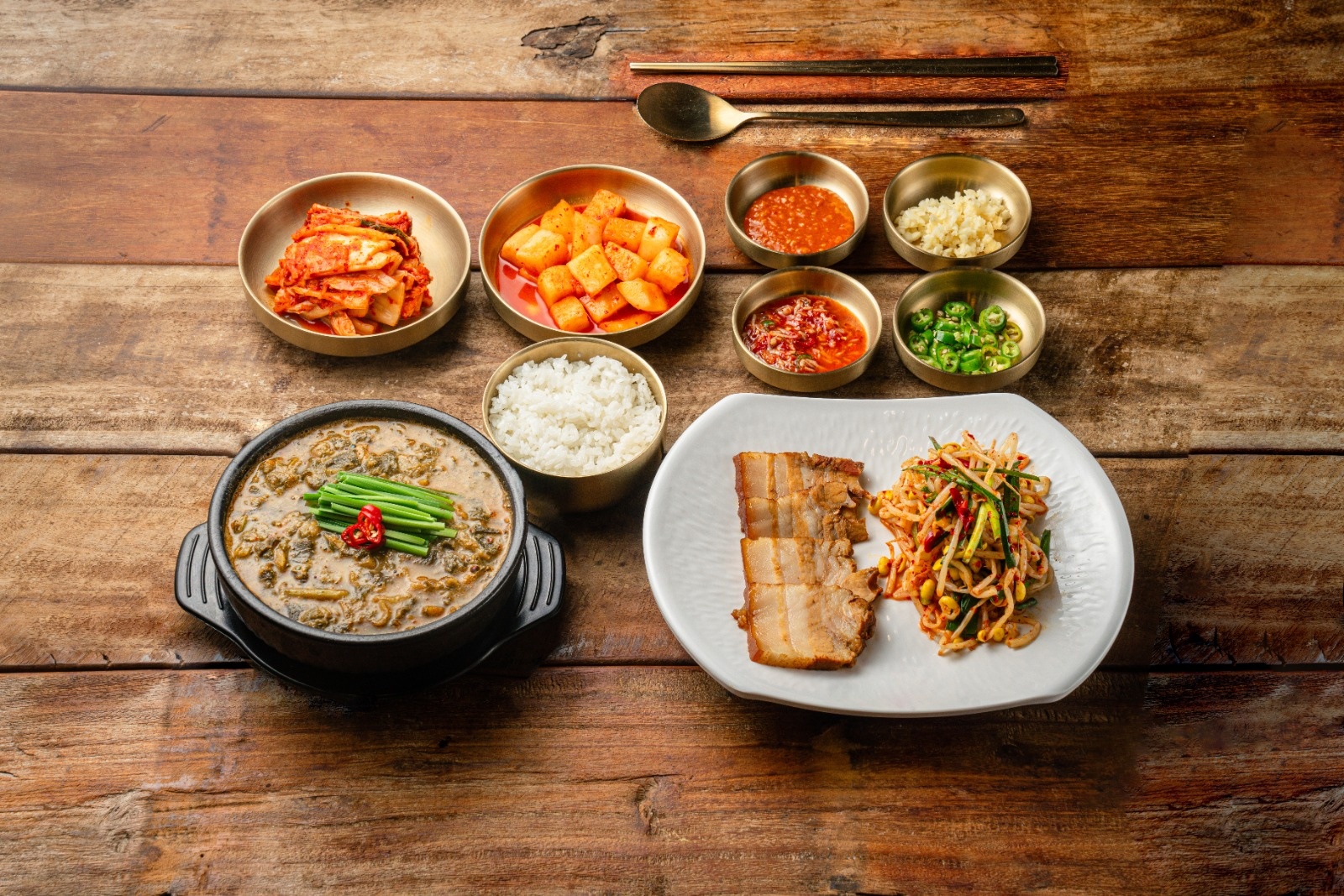 홀서빙구합니다 공고 썸네일