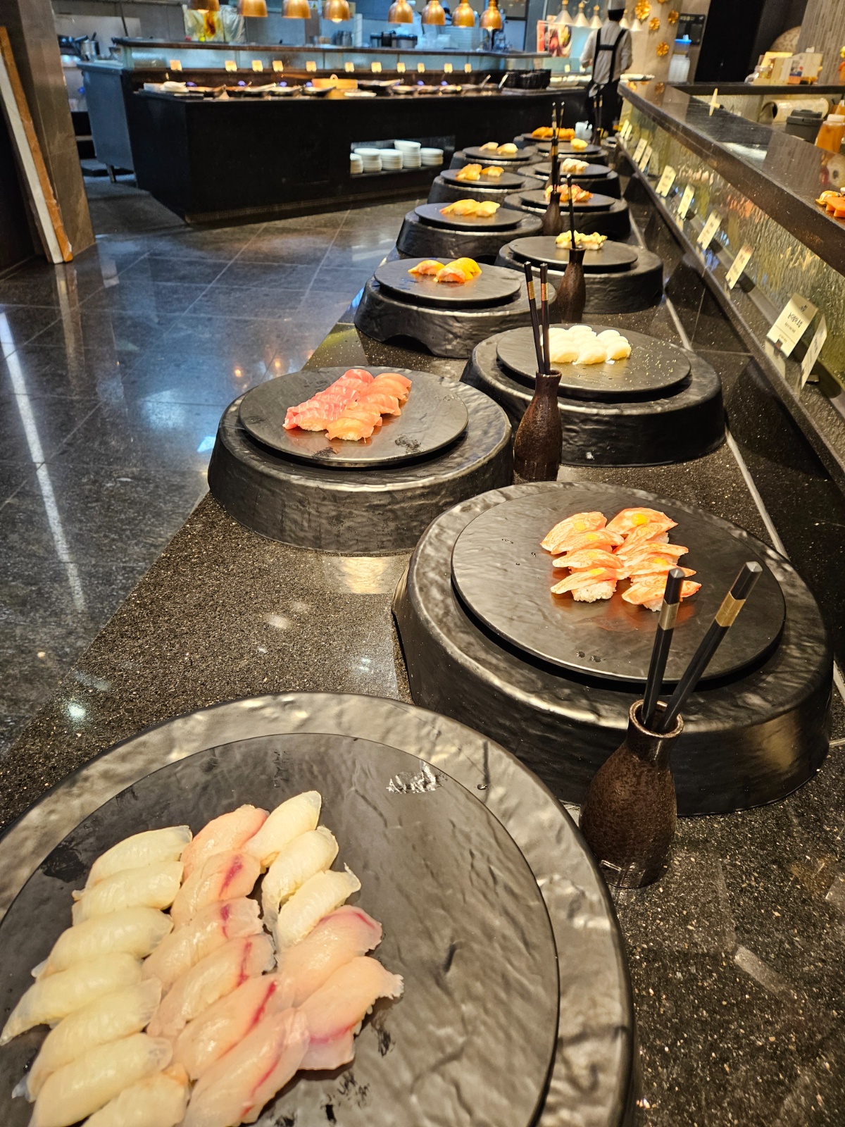 청라드마리스 주방(양식, 일식) 아르바이트 구인합니다 공고 썸네일