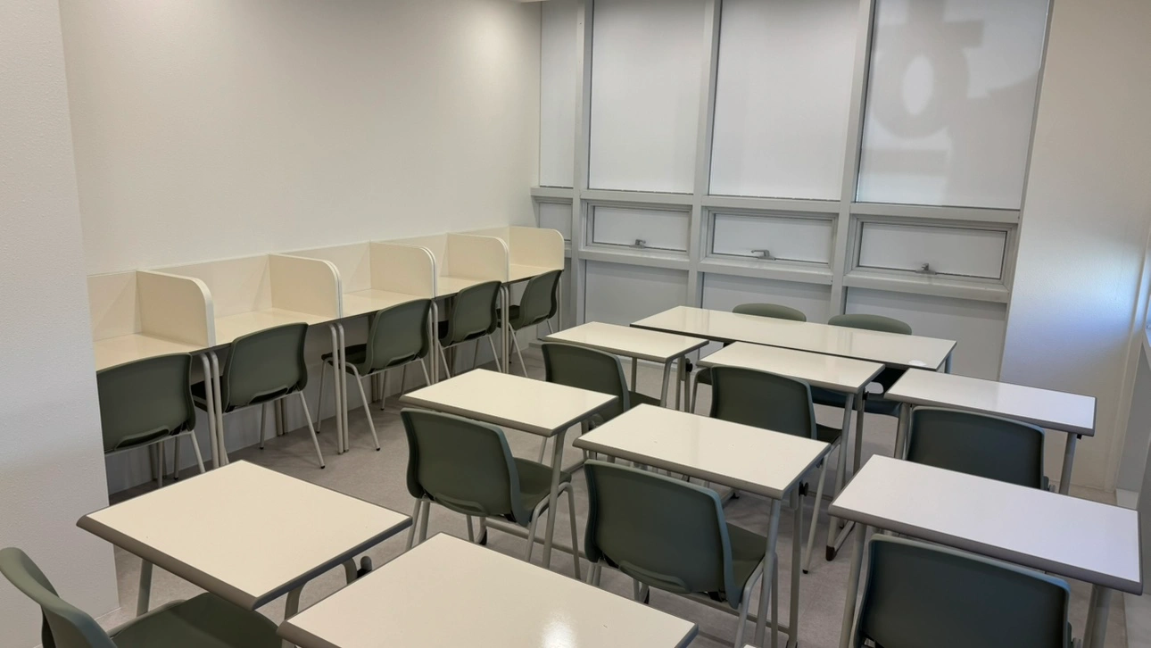 월-수 영어수학학원 설명 및 채점 보조선생님 구합니다