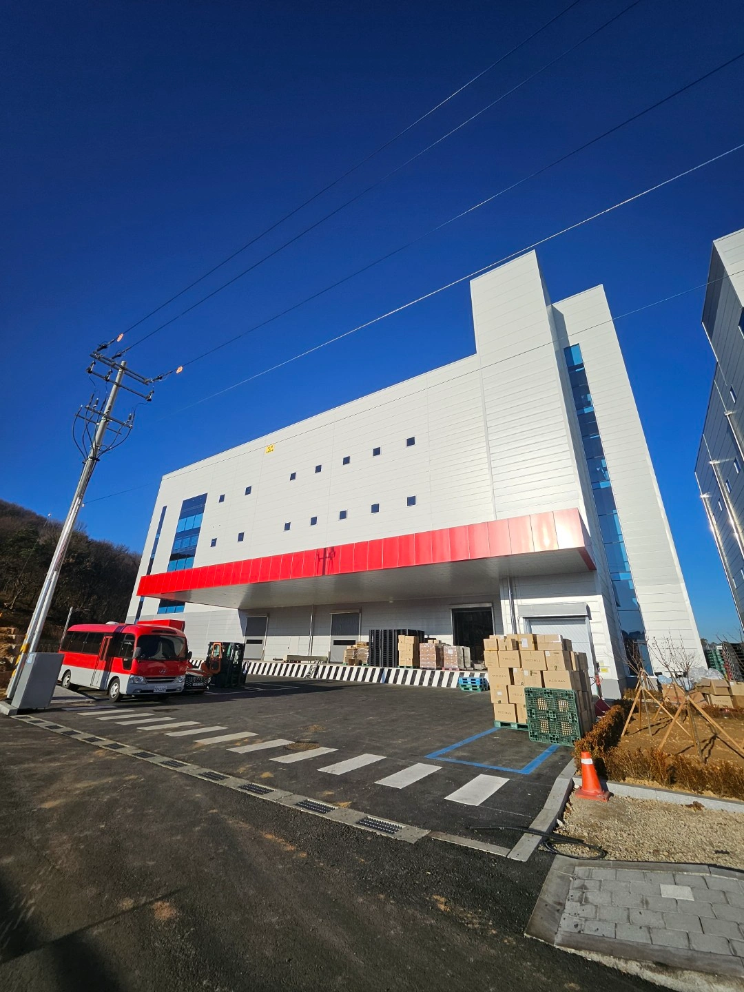 올리0영 화장품 포장 충진 물류 오퍼 추가사원 모집