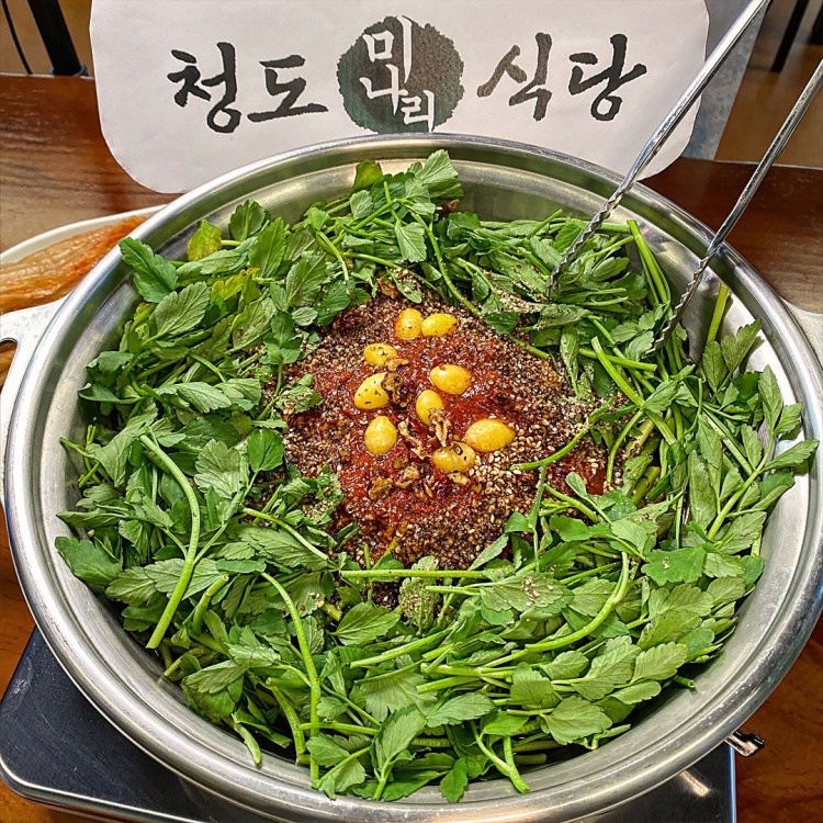 향동동 청도미나리식당 아르바이트 장소 (3)