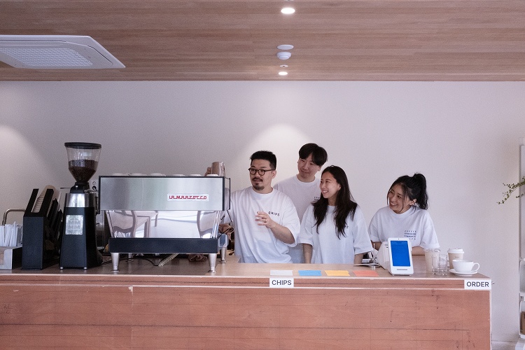 칩스에서 파트타이머를 모집합니아 공고 썸네일