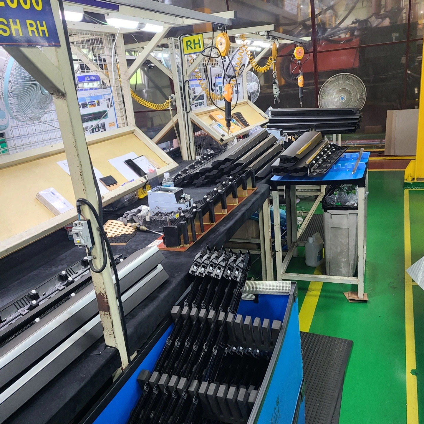 플라스틱 조립.사출2교대근무