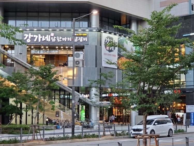 홀 직원 모집합니다 공고 썸네일
