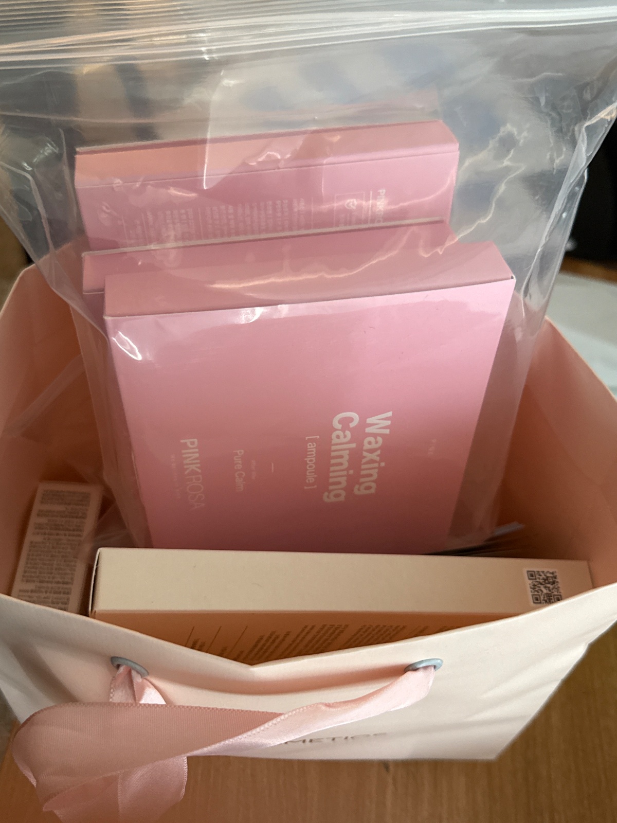 화장품 홍보 모델 구합니다 공고 썸네일