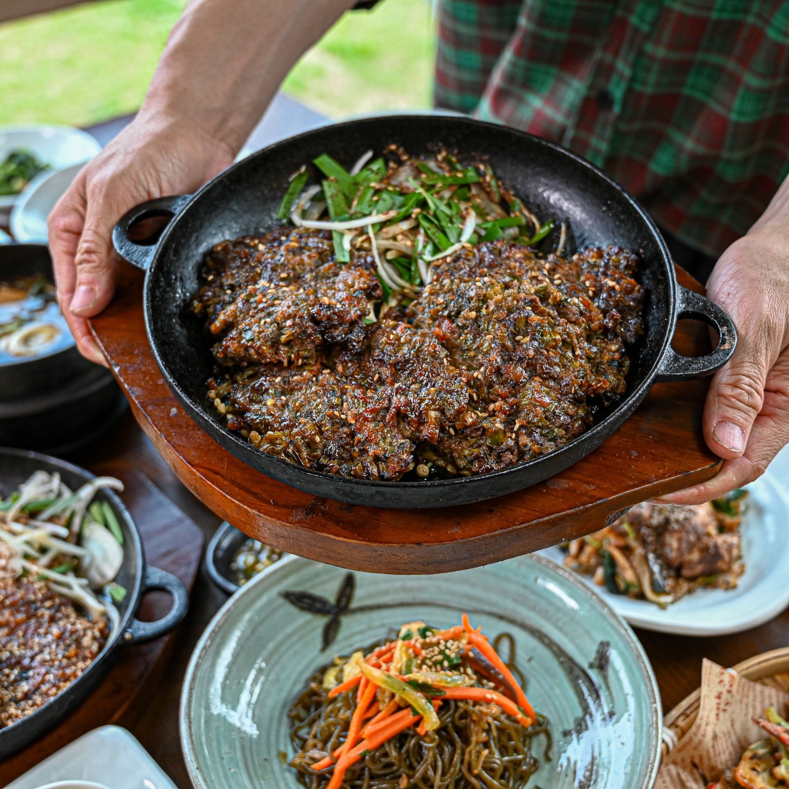홀서빙 아르바이트 구합니다 공고 썸네일