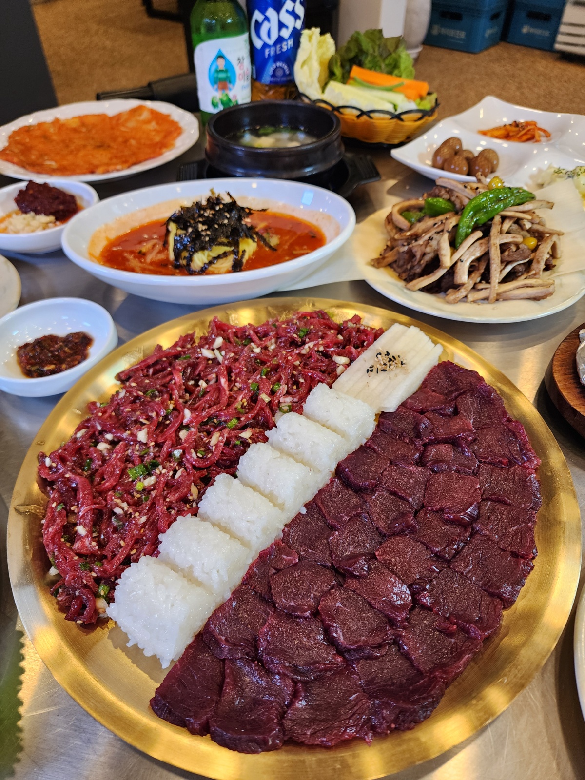 경산 신대부적 백일구이 홀 알바 구합니다. 공고 썸네일